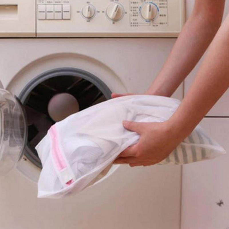 Zipped Mesh Clothes Laundry Bag