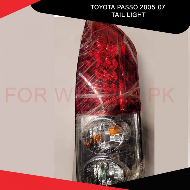 Toyota Passo 2005-07 Tail Light