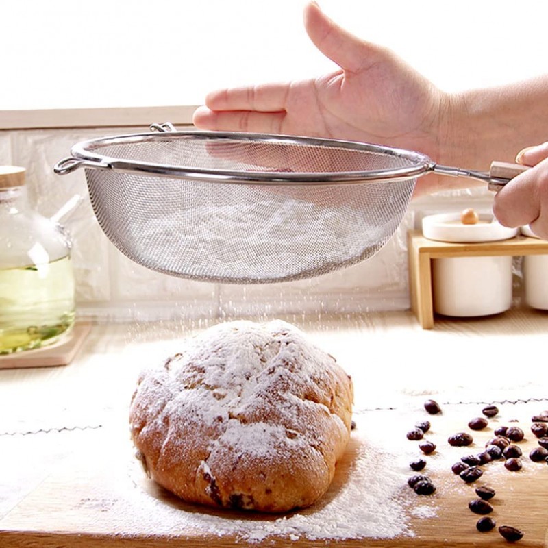 Wooden Handled Strainer Kitchen Filtering Tool for Efficiency