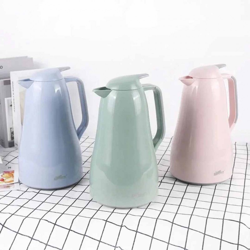 Vacuum Flasks and Thermos Jugs Keep Your Drinks Hot or Cold for Hours