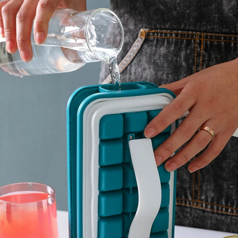 2 In 1 Silicone Ice Cube Box