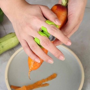 Efficient Vegetable and Fruit Two Finger Peeler for Quick Prep